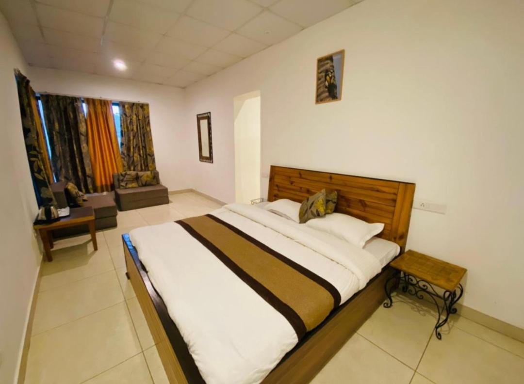 Mist N Meadows Resort Rajgarh  Exterior photo