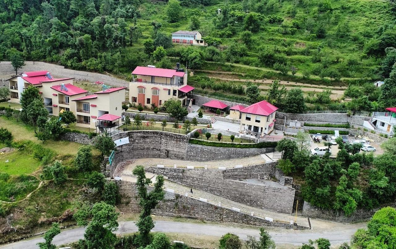Mist N Meadows Resort Rajgarh  Exterior photo